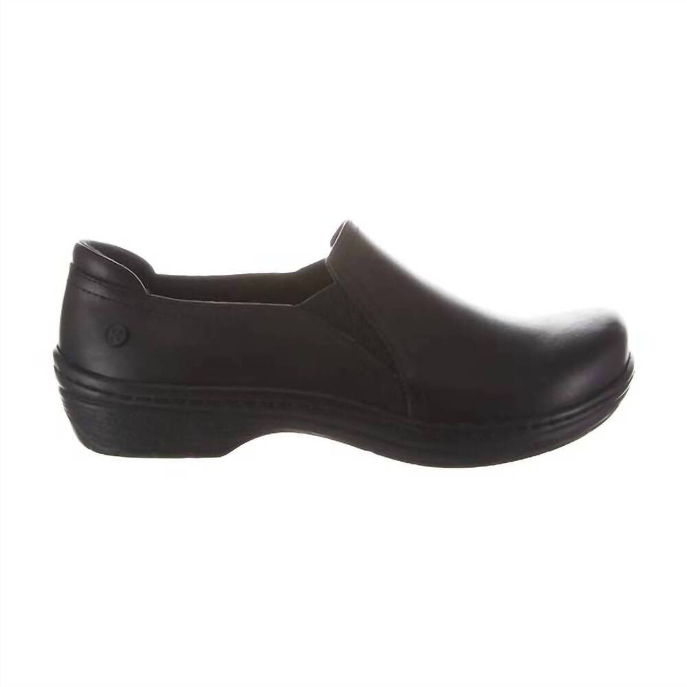 NEW KLOGS FOOTWEAR women's moxy clogs in black full grain